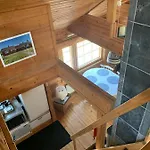 Yllaestoelli 2 A, Aekaeslompolo * Kolari