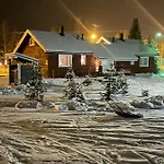 Yllaestoelli 2 A, Aekaeslompolo * Kolari