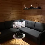 Yllaestoelli 2 A, Aekaeslompolo Chalet