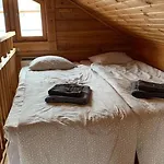 Yllaestoelli 2 A, Aekaeslompolo Chalet *