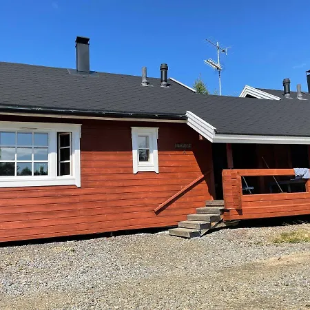 Yllaestoelli 2 A, Aekaeslompolo Chalet *