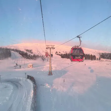 Yllaestoelli 2 A, Aekaeslompolo Domek alpejski Kolari