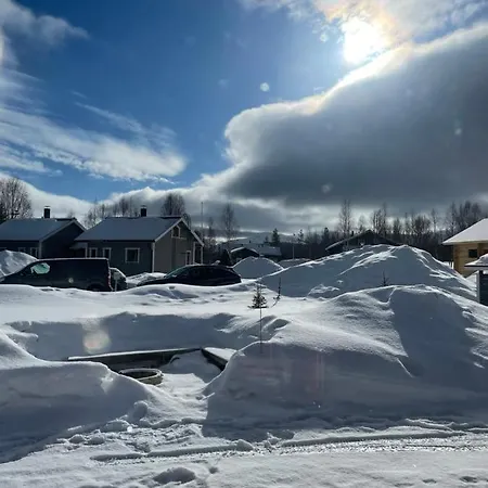 Yllaestoelli 2 A, Aekaeslompolo Chalet *