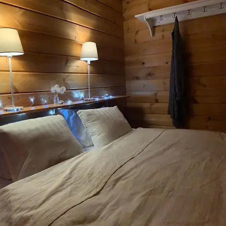 Yllaestoelli 2 A, Aekaeslompolo Alpesi faház Kolari