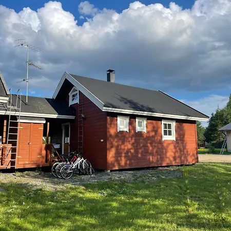 Yllaestoelli 2 A, Aekaeslompolo Kolari