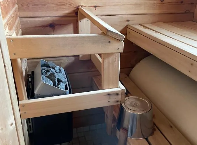 Yllaestoelli 2 A, Aekaeslompolo Chalet *