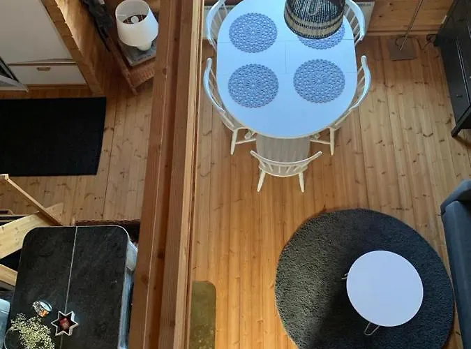 Yllaestoelli 2 A, Aekaeslompolo Kolari