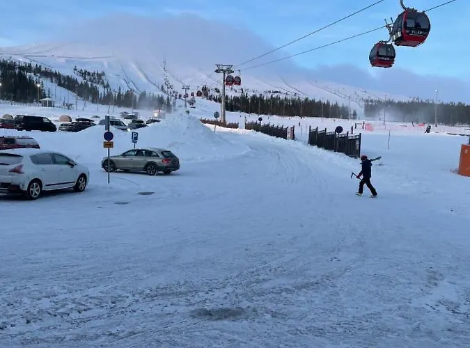 Yllaestoelli 2 A, Aekaeslompolo Kolari