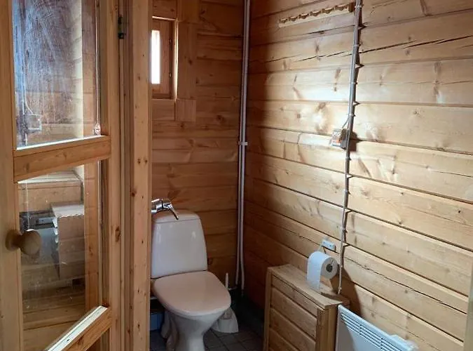 Yllaestoelli 2 A, Aekaeslompolo